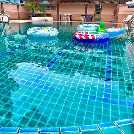 Hotel Pattaya Beach 外观 照片